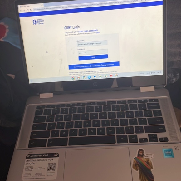 Laptop - Picture 2 of 2